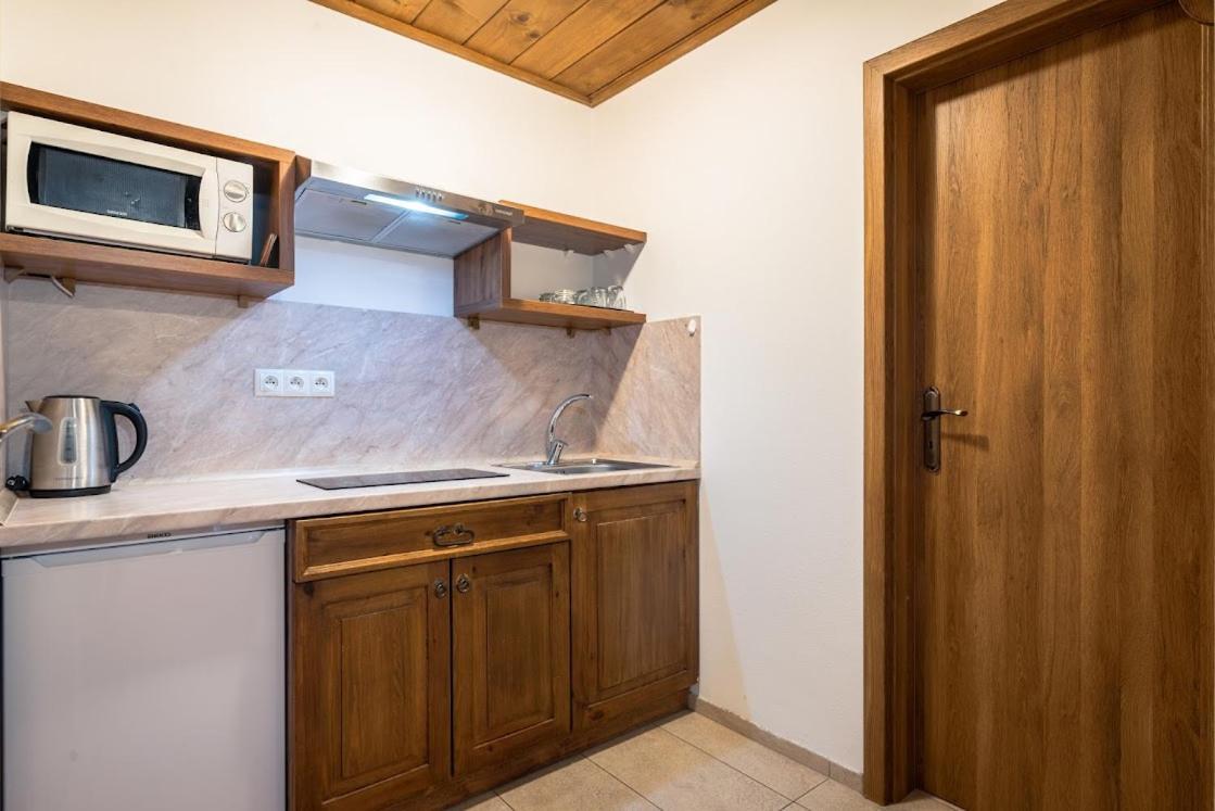 Apartmanovy Dom Vila Maros Pavčina Lehota Buitenkant foto