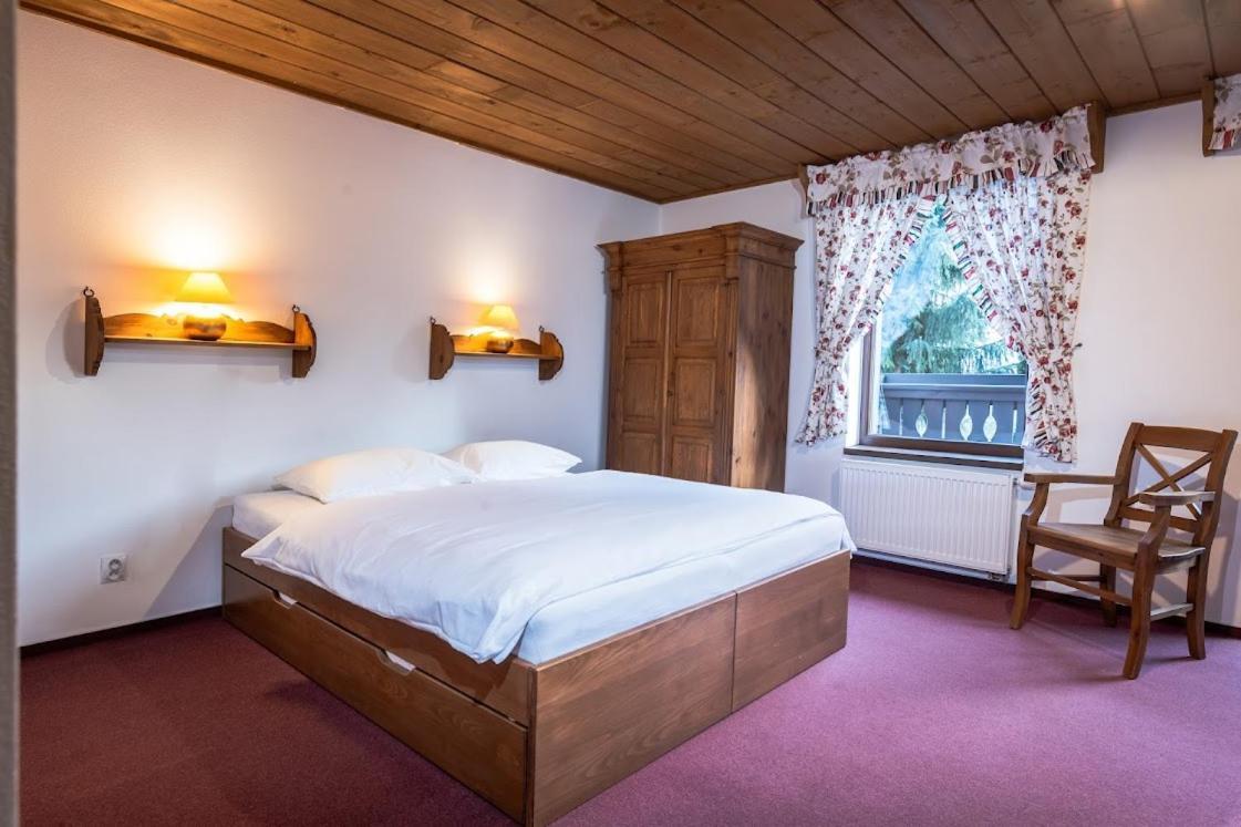 Apartmanovy Dom Vila Maros Pavčina Lehota Buitenkant foto